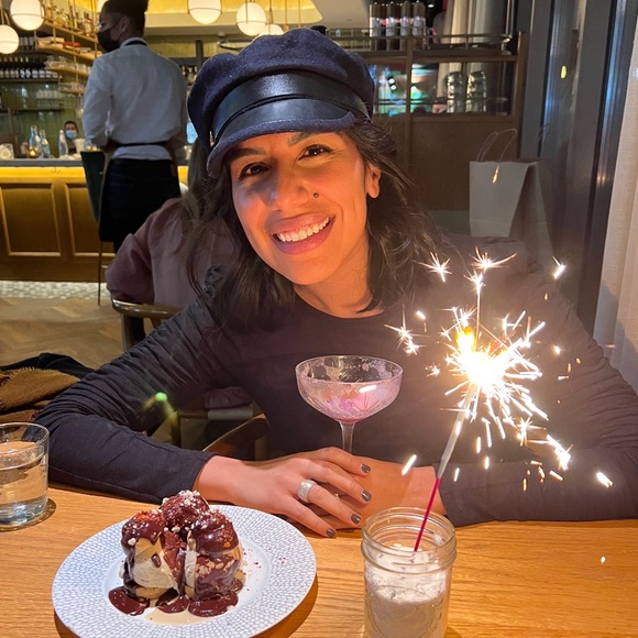 Melissa Farzin - Poshmark Profile Picture of Melissa Farzin (@melissafarzin) on Poshmark