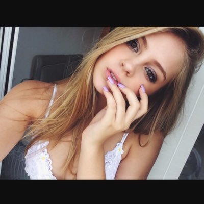 Profile Picture of Ashley Shank (@ash_shhaa) on Twitter