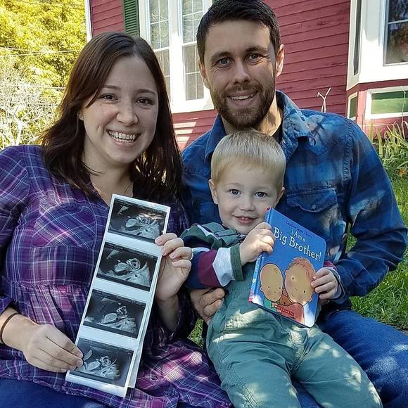 Profile Picture of Amanda Laurie (@amandalaurie613) on Poshmark