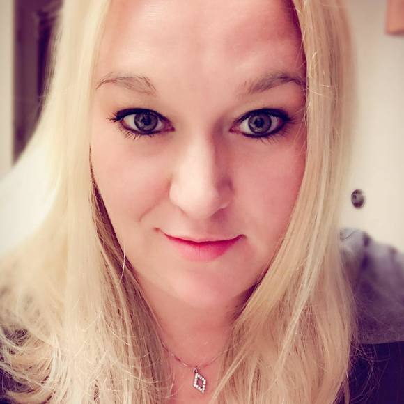 Profile Picture of Jennifer Merkley (@jenniferm_311) on Poshmark