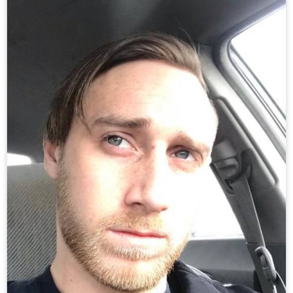 Profile Picture of Matt Steiner (@matthewsteiner) on Poshmark