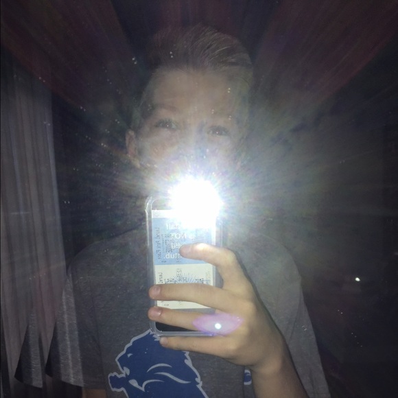 Profile Picture of John Lemon (@_johnlemonn) on Poshmark