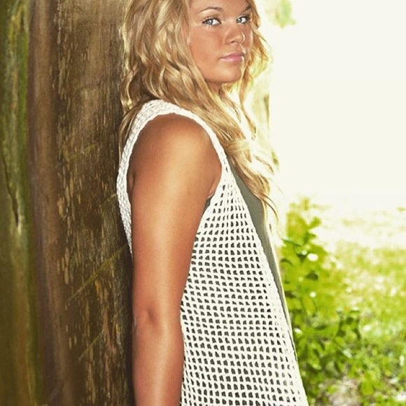 Profile Picture of Alexandra Witt (@alexandrawitt29) on Poshmark