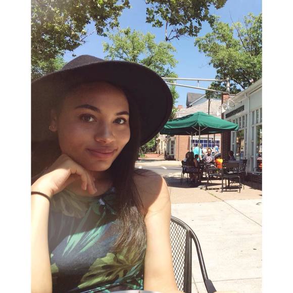 Profile Picture of Jasmine Stephens (@teenwitch007) on Poshmark