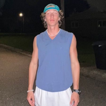 Profile Picture of derekdenehy (@derekdenehy) on Tiktok