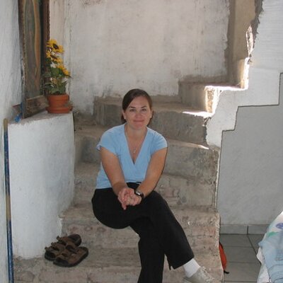 Profile Picture of Christy Read-Gomez (@cerwriter) on Twitter
