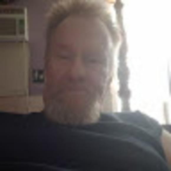 Profile Picture of David Shermer (@dshermer28) on Poshmark