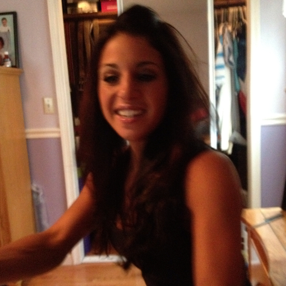 Eileen Pesavento - Poshmark Profile Picture of Eileen Pesavento (@eileenp) on Poshmark