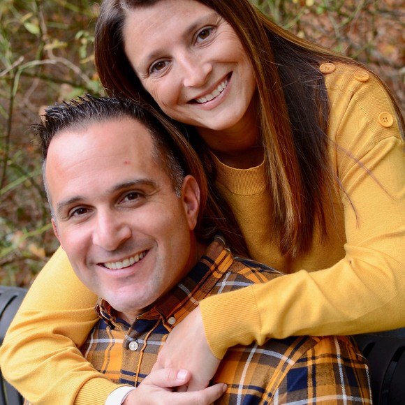 Profile Picture of Danielle Marino (@dmarino528) on Poshmark