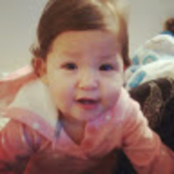 Profile Picture of Bianca Palacios (@biancapalaci442) on Poshmark