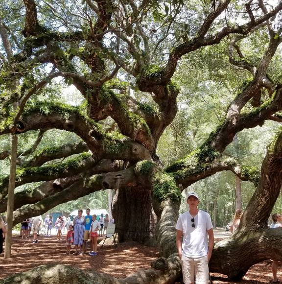 Profile Picture of Tyler Davies (@tdavies529) on Poshmark