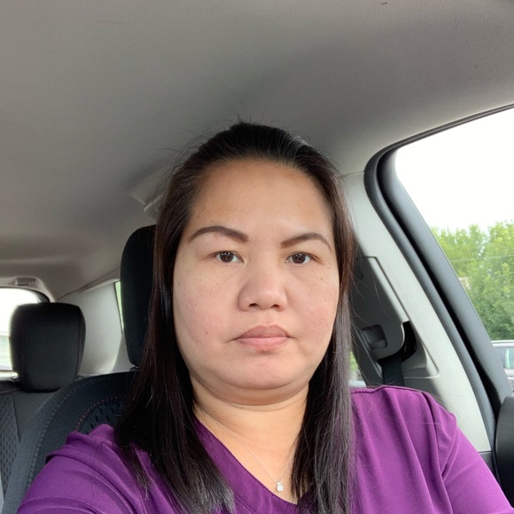 Profile Picture of Cindy Olson (@cindyolson62) on Poshmark