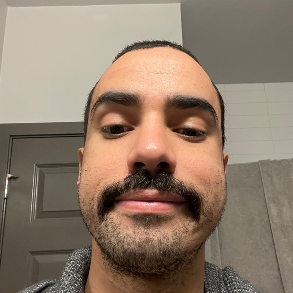 Profile Picture of Fred Victor (@frederickg856) on Poshmark