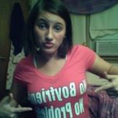 Profile Picture of Nancy Shappell (@Shareeopikf) on Twitter