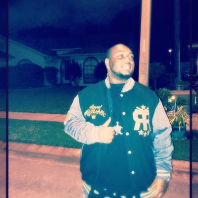 Profile Photo of John St.Bernard (@Objective_Cash) on Twitter