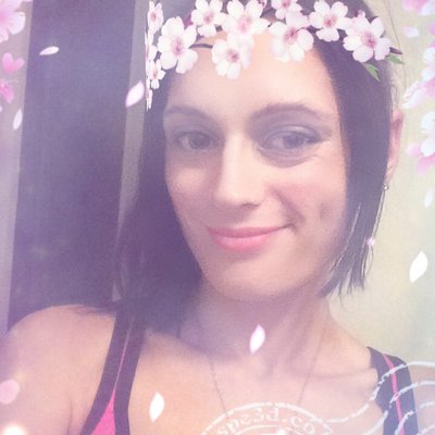 Profile Picture of Tasha Carson (@ArmloadChloe) on Twitter