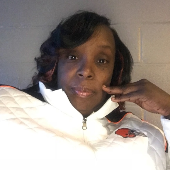 Profile Picture of Kema Birks (@kemotion22) on Poshmark