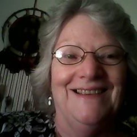 Profile Picture of Sharon Wehrung (@sharonwehrung) on Poshmark