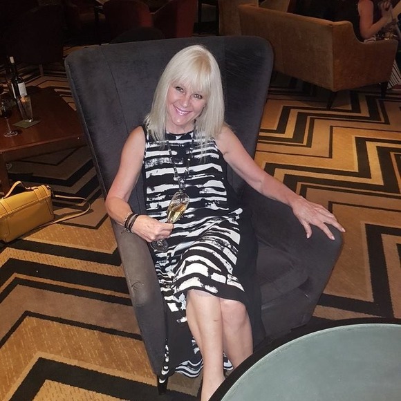 Profile Picture of Pam Palmer (@pampalmer327) on Poshmark