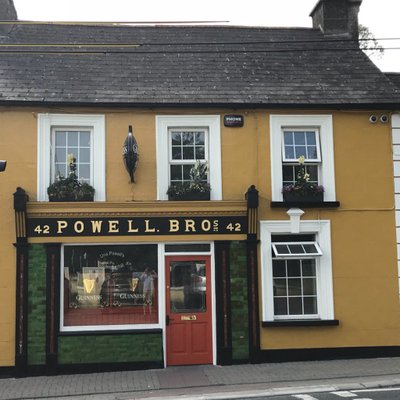 Profile Picture of Una Powell's Nenagh (@UnaPowellsPub) on Twitter