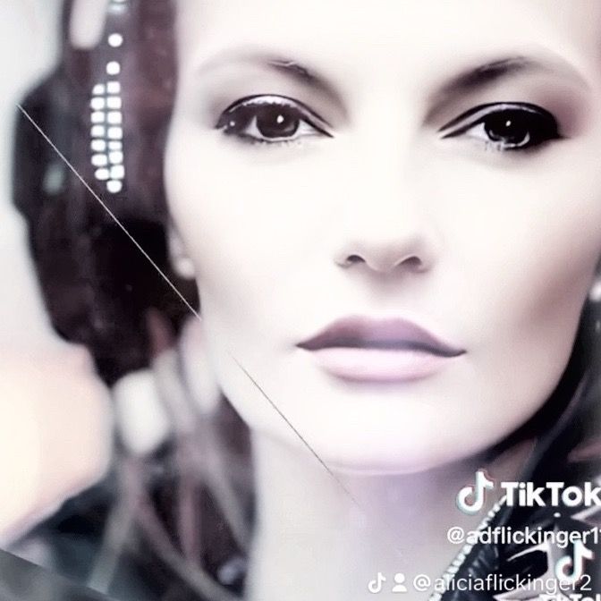 Profile Picture of Alicia Flickinger (@aliciaflickinger2) on Tiktok