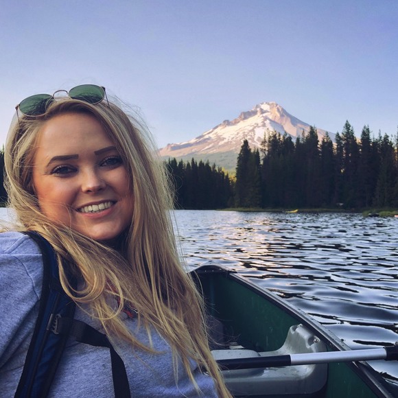 Profile Picture of Christy Hagerman (@chriisty123) on Poshmark