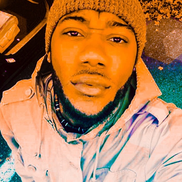 Profile Picture of John Altidor (@splizzyfresh) on Poshmark