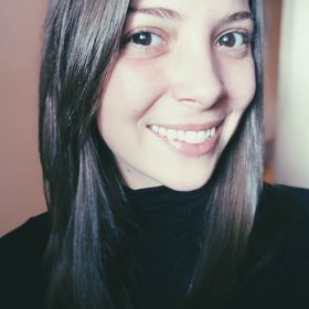Profile Picture of Julia Moller (@juliaschmoller) on Pinterest