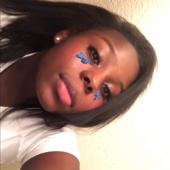 Profile Picture of India Broady (@india_broady) on Poshmark