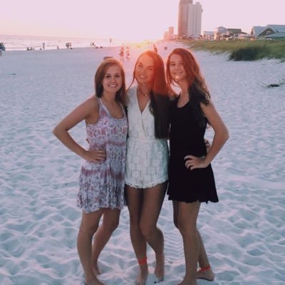 Profile Picture of McKenzie Hale (@kenziexo2002) on Twitter