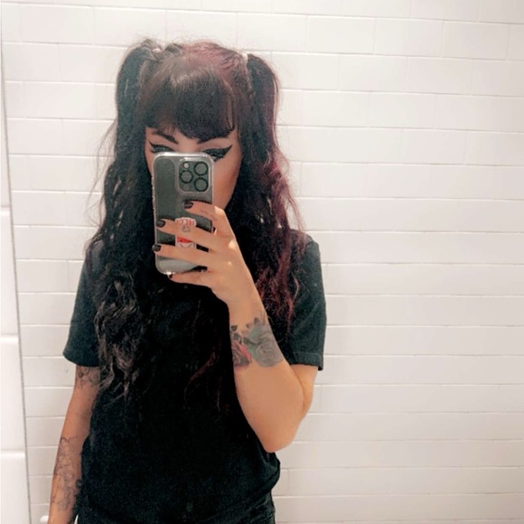 Jazmyne Wellings - Poshmark Profile Picture of Jazmyne Wellings (@jazmynewellings) on Poshmark