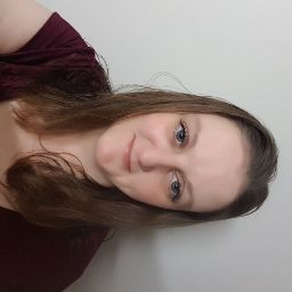 Profile Picture of Kelly Lear (@kellyplear) on Poshmark