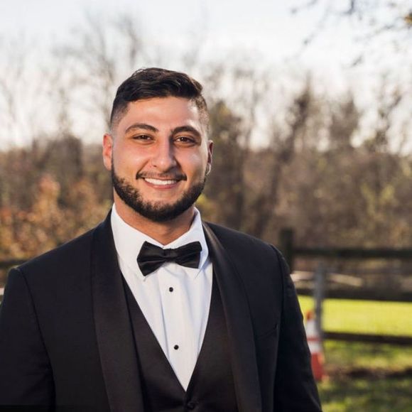 Hanna Hassan - Poshmark Profile Picture of Hanna Hassan (@hhbreezy) on Poshmark