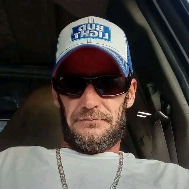 Profile Picture of Steven privett (@tickle321) on Tiktok