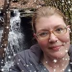 Profile Picture of Lisa Manes Whalen (@l.m.whalen) on Instagram