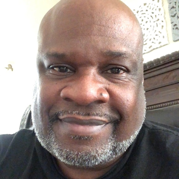 Profile Picture of Kenneth Hunter (@kenh06) on Poshmark