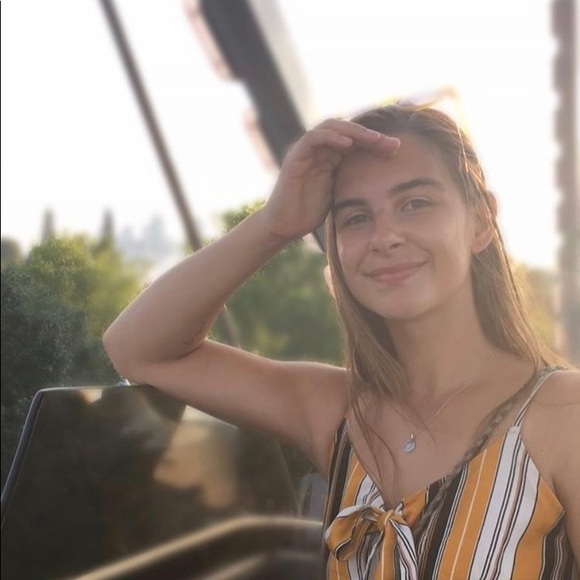 Profile Picture of Morgan Campbell (@morgannnlc) on Poshmark