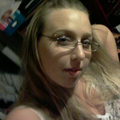 Profile Picture of Amanda Stansbury (@1pandabear90) on Twitter