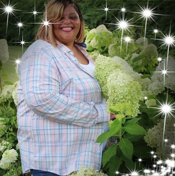 Profile Picture of Wanda Duncan (@wandafaye33) on Poshmark