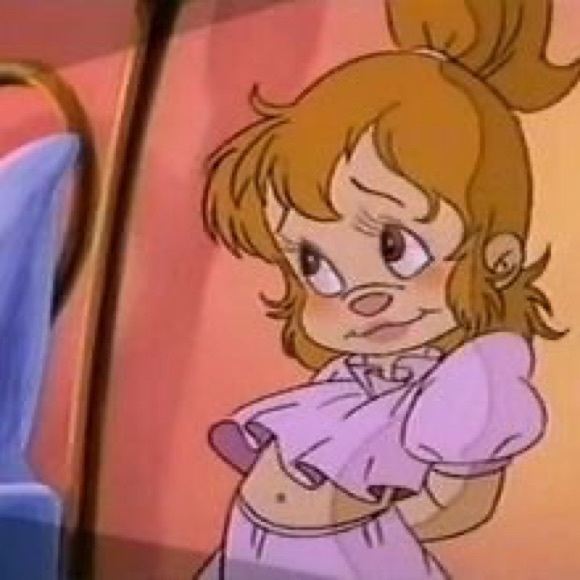 Profile Picture of Caelyn Dockal (@caelyn31) on Poshmark