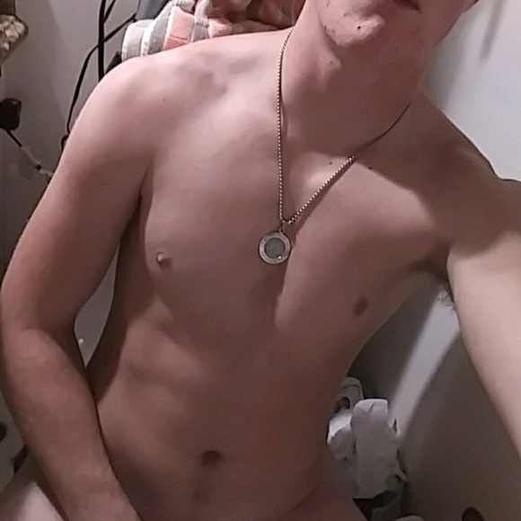 Profile Picture of Asa Boteler (@asaboteler) on Poshmark