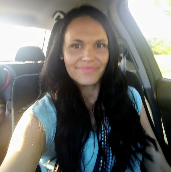 Profile Picture of Bonnie Jordan (@szlj219) on Poshmark