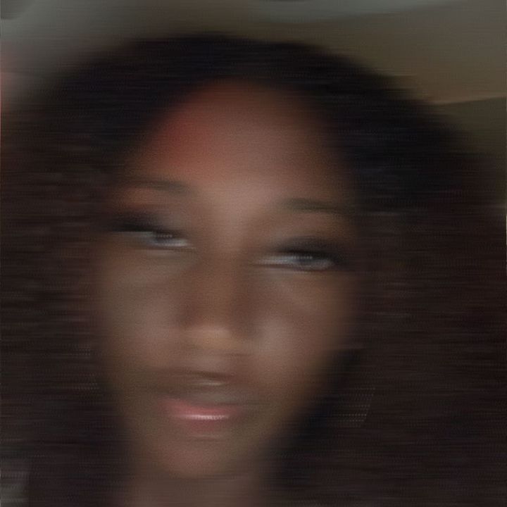 Profile Picture of Laur<3 (@laurennoelll) on Tiktok