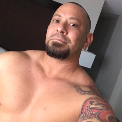 Profile Picture of Robert Martinez (@Southpaw_Hitter) on Twitter