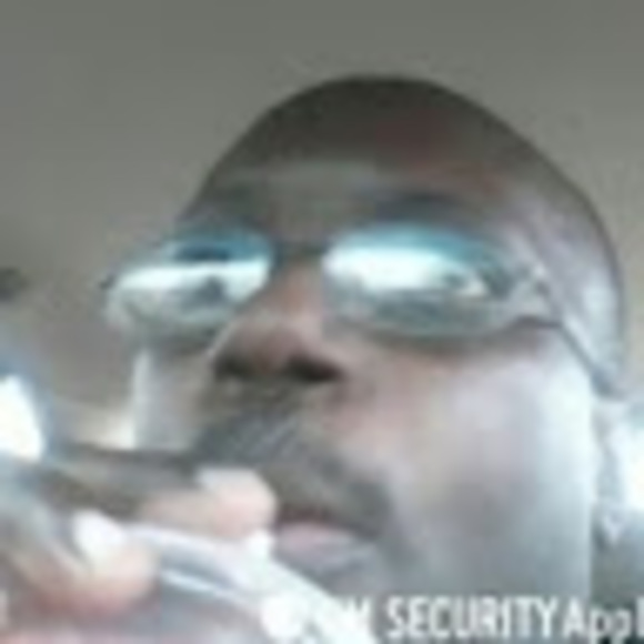 Profile Picture of Raymond Singleton (@rayninja191) on Poshmark