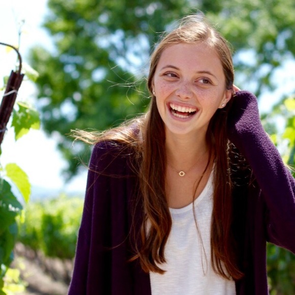 Profile Picture of Nikki Heidner (@junemountain16) on Poshmark