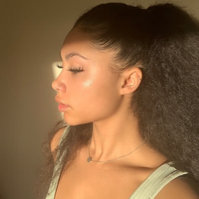 Profile Picture of Jenny Alexander🇱🇨 (@JennyAlexander_) on Twitter