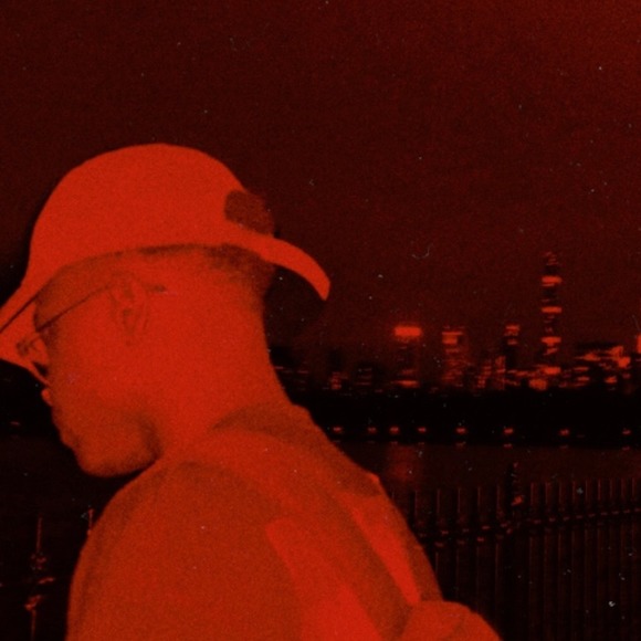 Profile Picture of Savion Hargrett (@yungxavi) on Poshmark