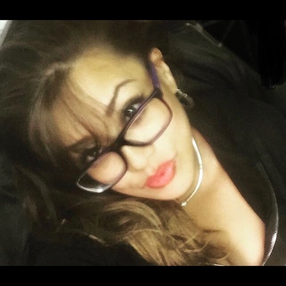 Profile Picture of Eva A (@evask8) on Poshmark