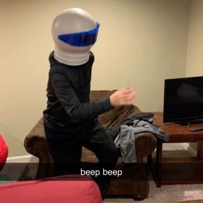 Profile Picture of Chris Hwang (@notchrishwang) on Twitter